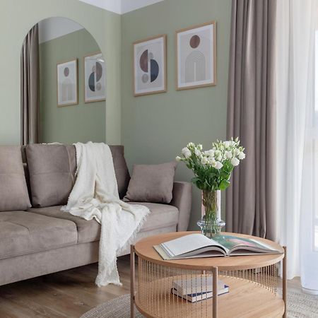 סינאיה Dream Garden Apartment With Free Parking מראה חיצוני תמונה